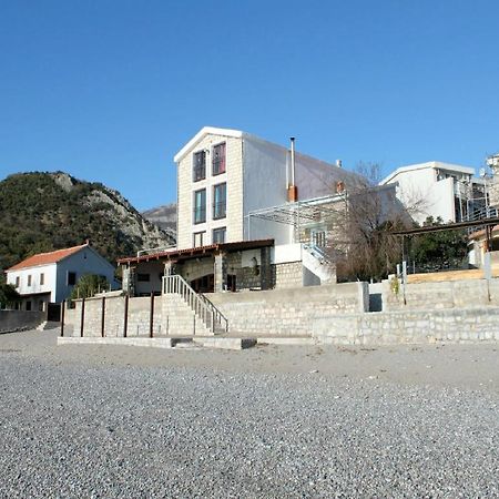 Apartments Galija Petrovac ภายนอก รูปภาพ
