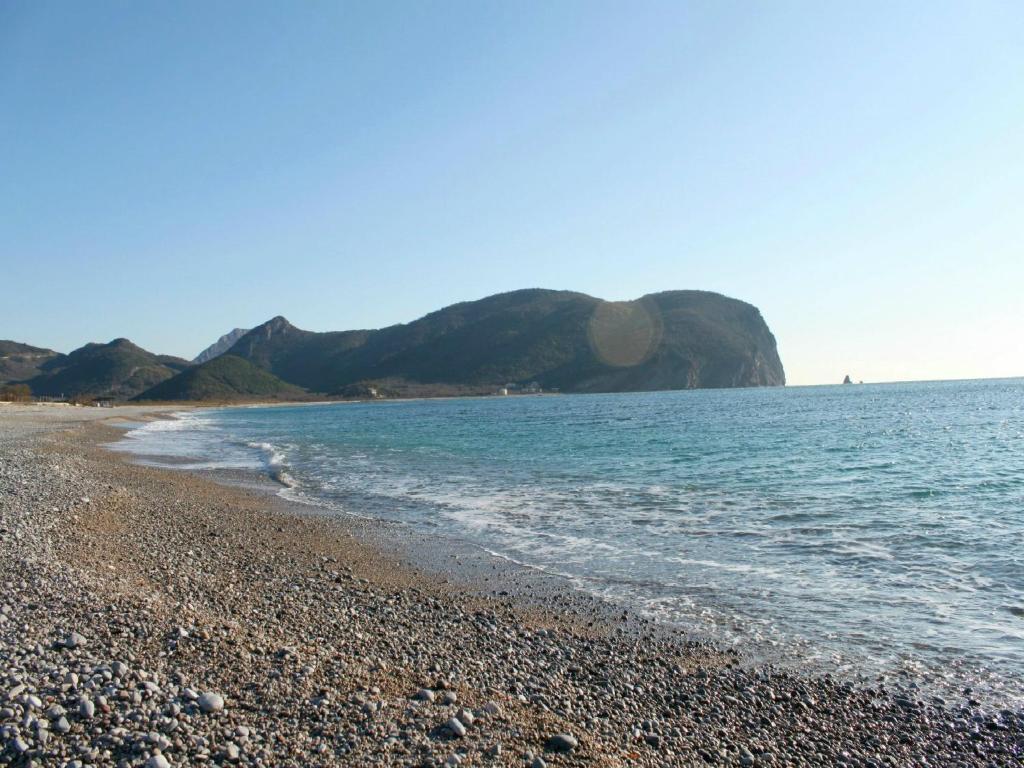 Apartments Galija Petrovac ภายนอก รูปภาพ